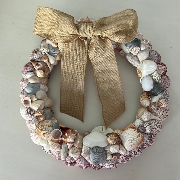 Hand Crafted Seashell Wreath - Picture 2 of 2